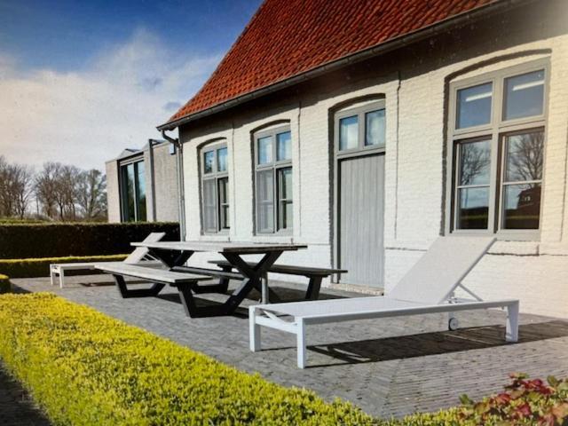 Schravenhoek Met Indoorzwembad En Sauna Veurne Kültér fotó