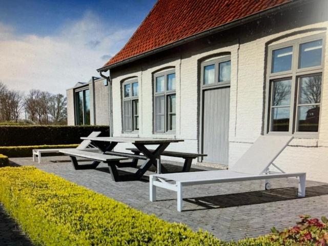 Schravenhoek Met Indoorzwembad En Sauna Veurne Kültér fotó